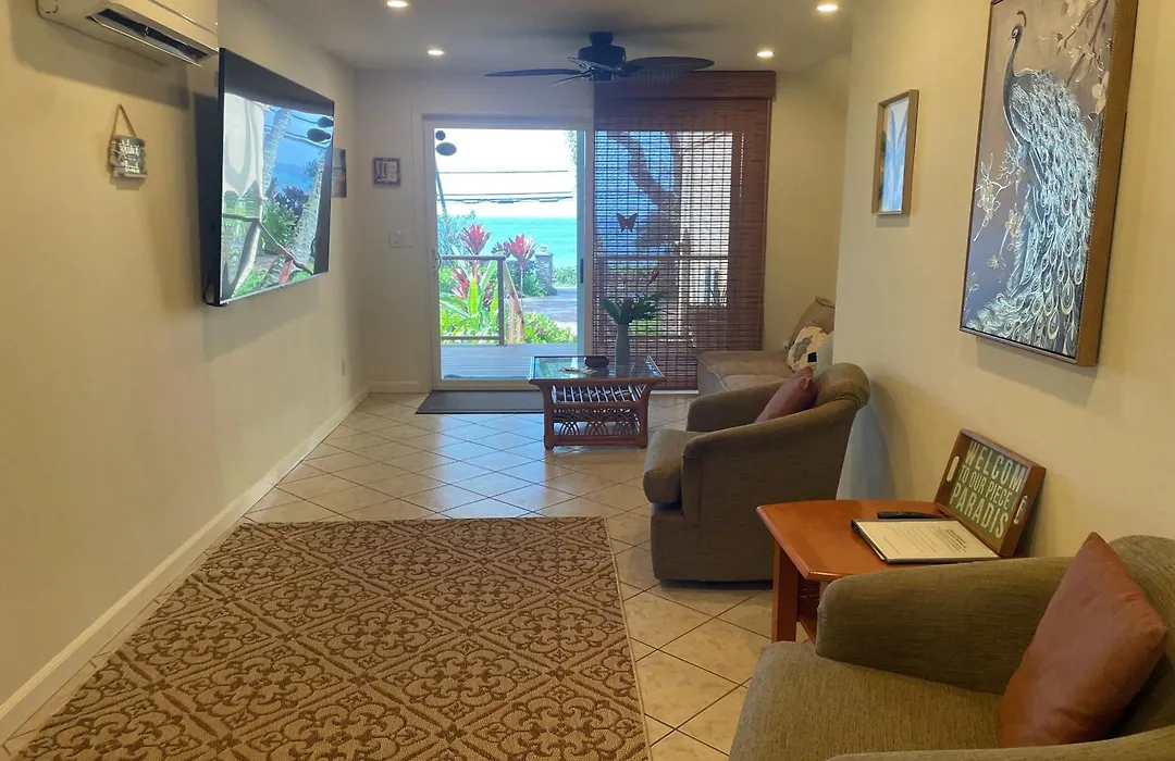 Maui Beach House B & B-1