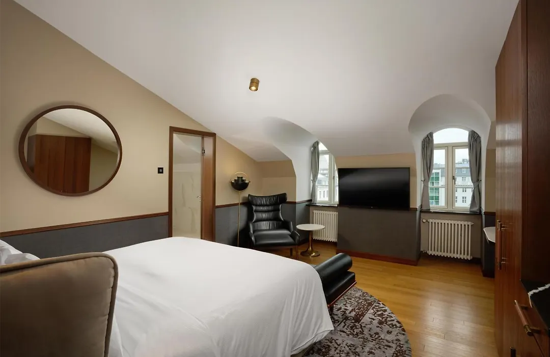 Iceland Parliament Hotel, Curio Collection By Hilton-1