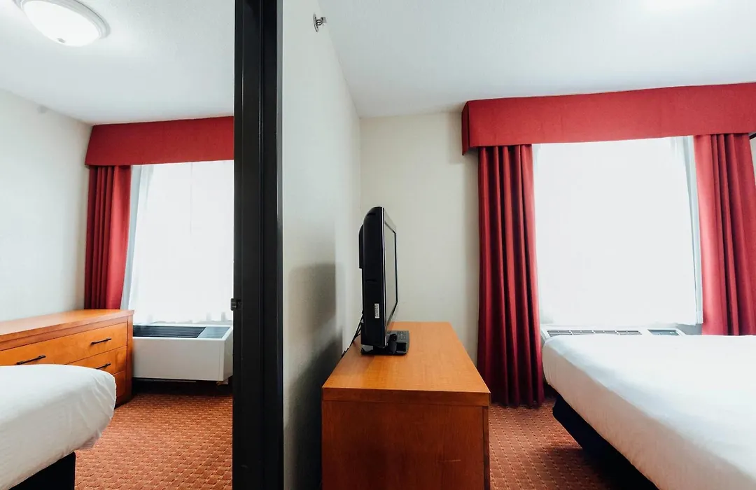 Super 8 By Wyndham Grande Prairie-1