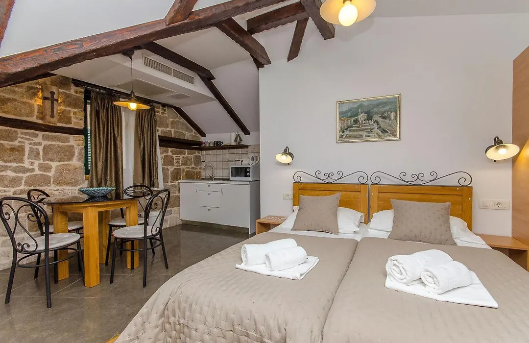 Apartment And Rooms Desideria-1