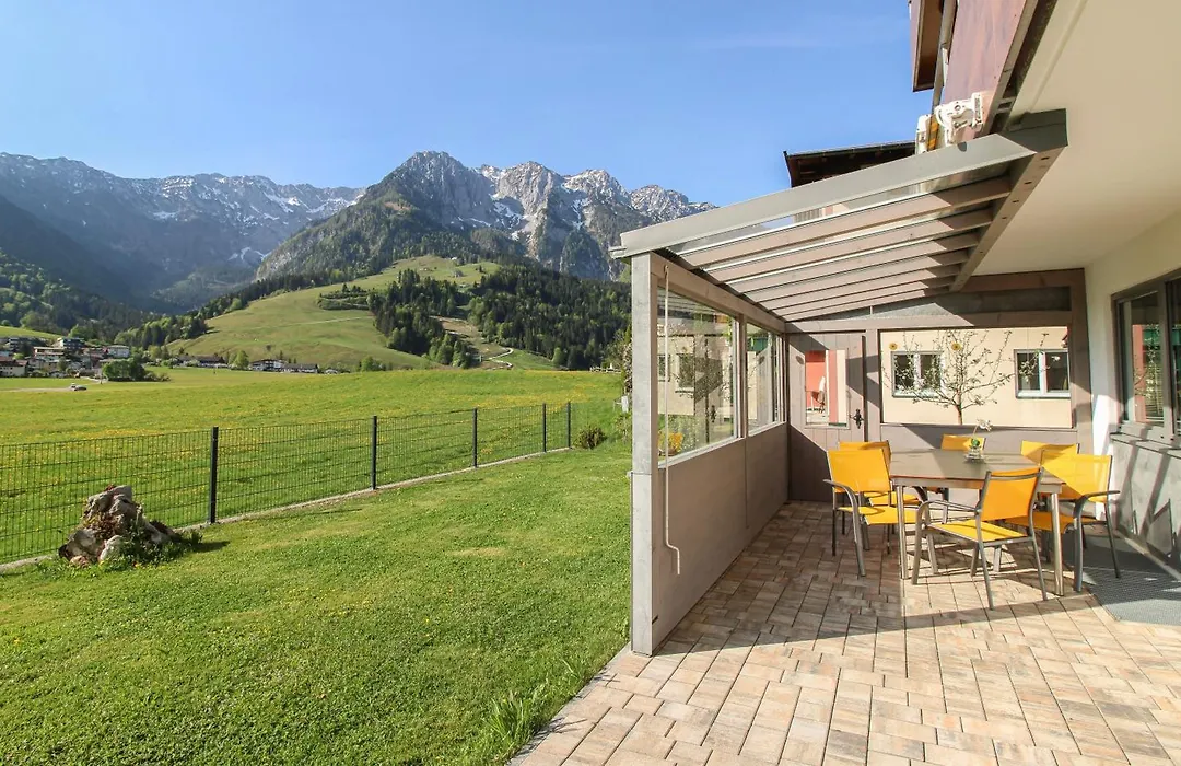 Hotel Garni Tirol-1