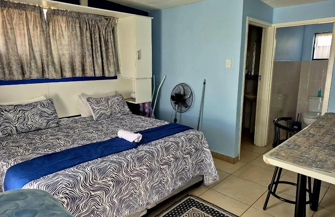 Danrit Guesthouse - Uncapped Wifi-1