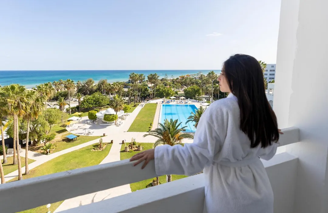 Yadis Hammamet-1