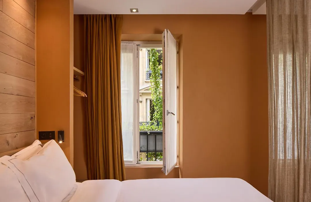 Hidden Hotel-1