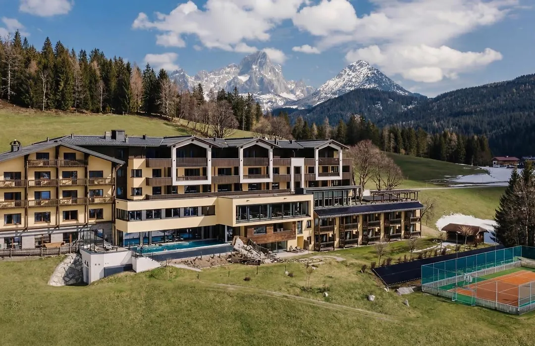 Hotel Neubergerhof-1