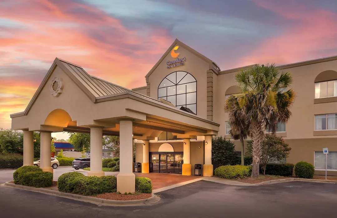 Comfort Inn & Suites Ftjackson Maingate-1