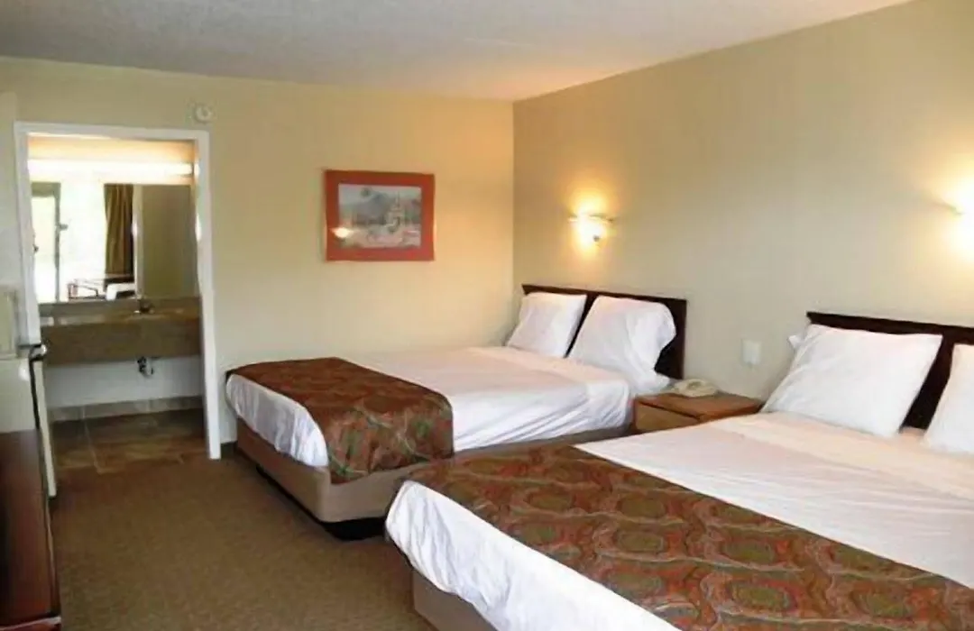 Mansfield Inn-1