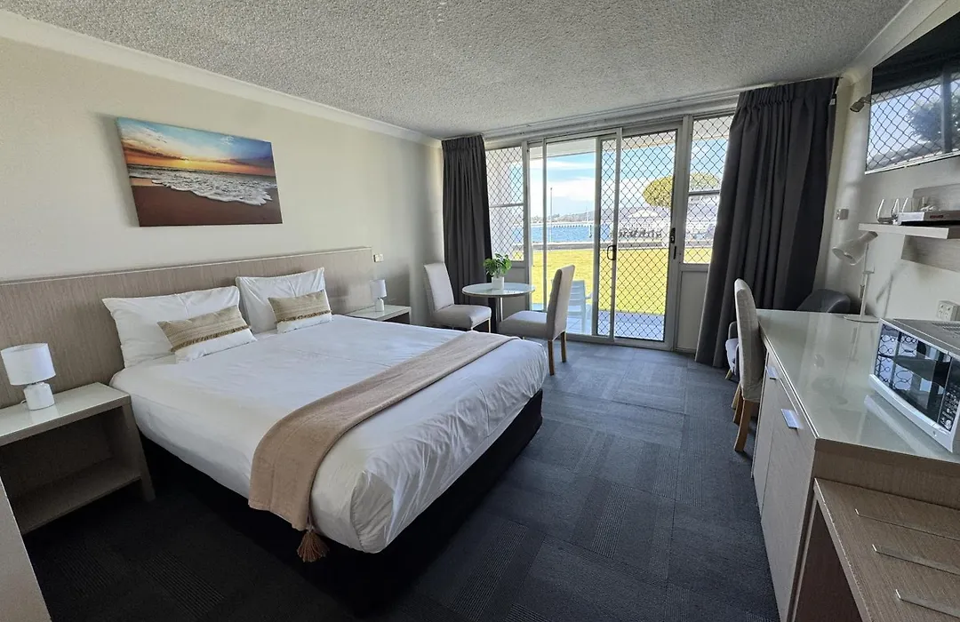Zorba Waterfront Motel-1