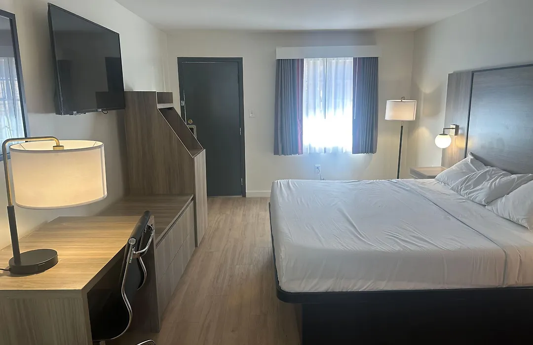 Ramada By Wyndham New Orleans Midcity-1