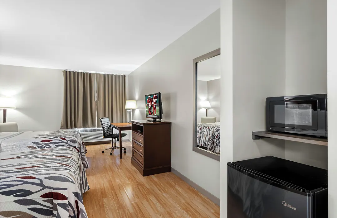 Red Roof Inn Gurnee - Waukegan-1