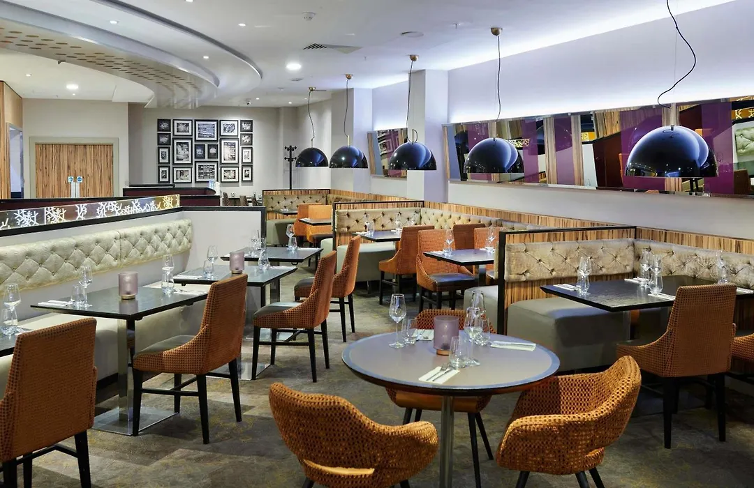 Novotel London West-1