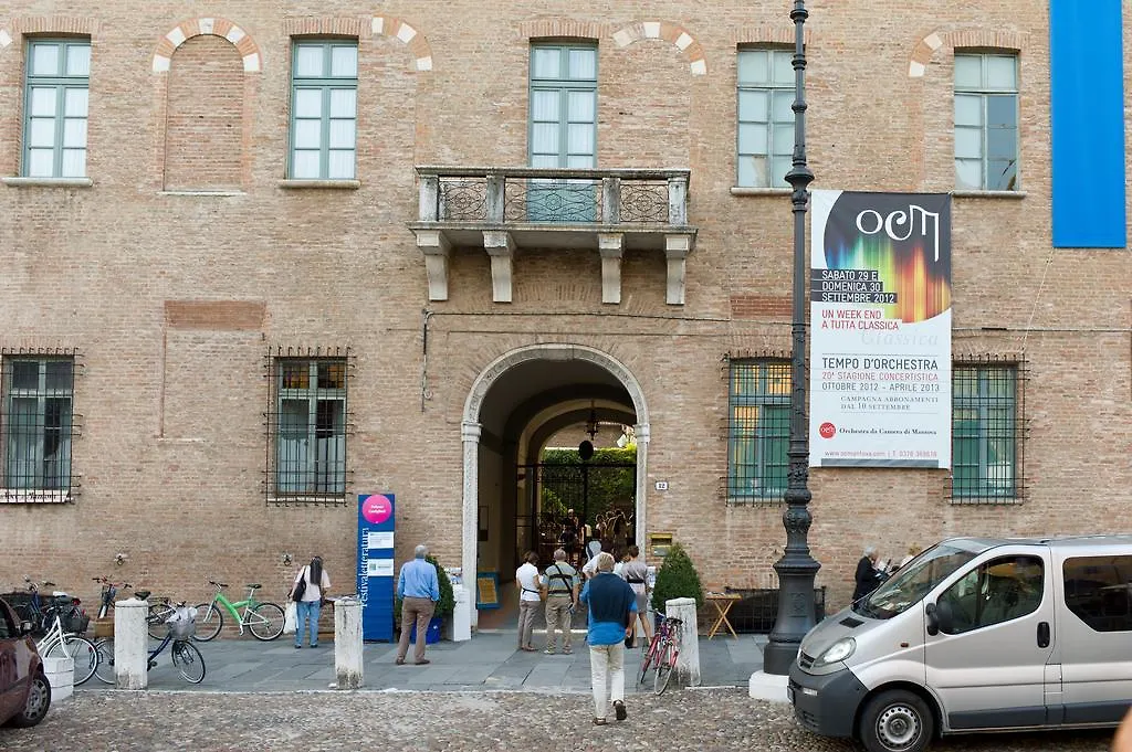 Palazzo Castiglioni Luxury Suites-1