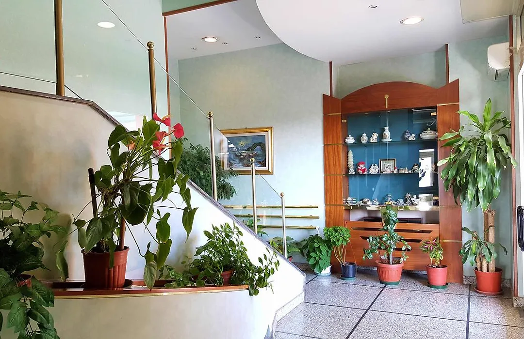 Hotel Re Di Cuori-1
