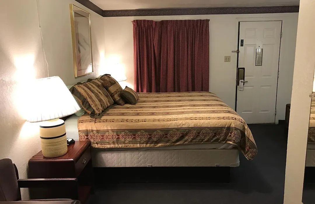 Budget Inn Of Brownfield-1