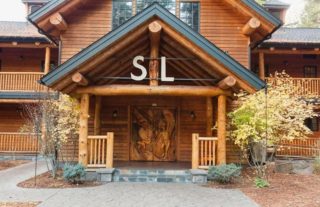 The Suttle Lodge & Boathouse-1