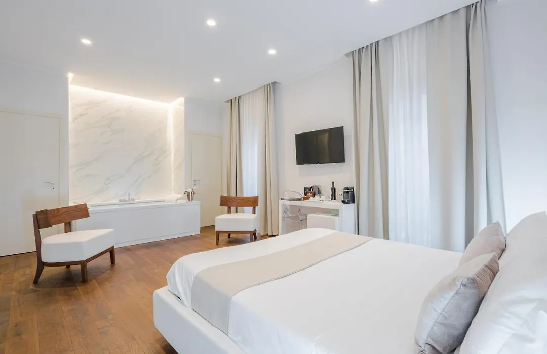 Palazzo Cini Luxury Rooms In Pisa-1