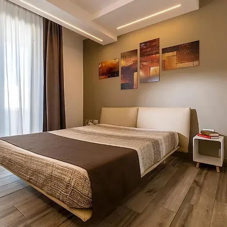 Sundeck Hotel-2