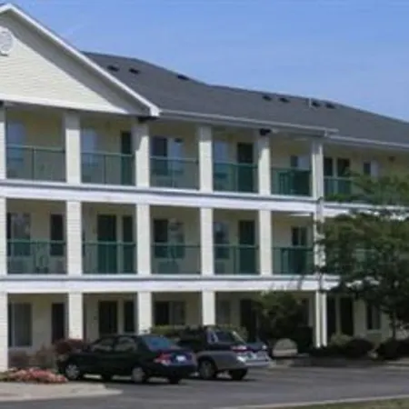 Hometowne Studios By Red Roof Chicago - Waukegan-2
