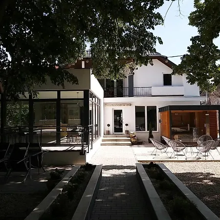 A16 Design Panzió-2