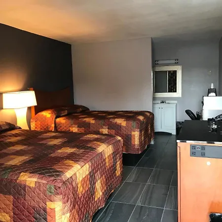 Budget Inn & Suites-3