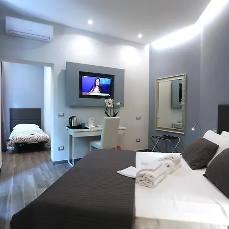 B&B Home 77-2