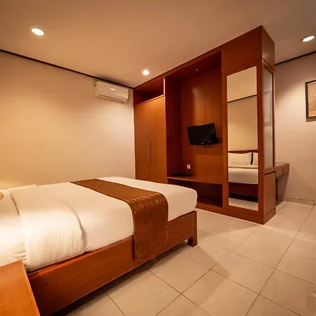 Yulia Beach Inn Kuta-2
