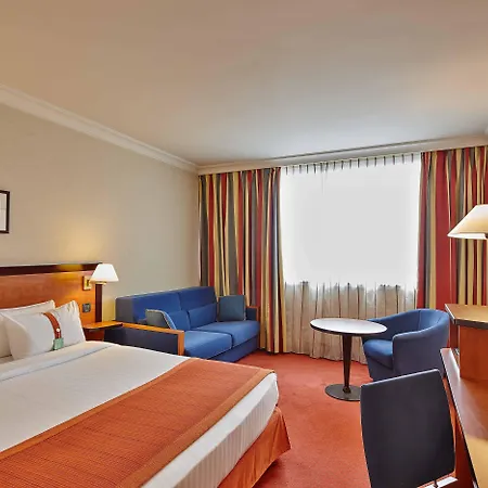 Doubletree By Hilton Paris Bougival-3
