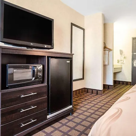 Quality Inn Monee I-57-2