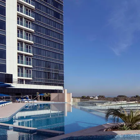 Avani Plus Palm View Dubai Hotel & Suites-2