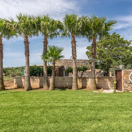 Caratteristico Trullo Salentino con piscina-3