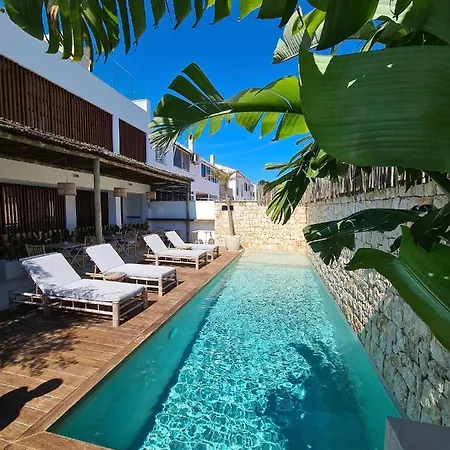 S'Estancia Suites-2