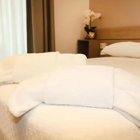 Unique Luxury Stay-2