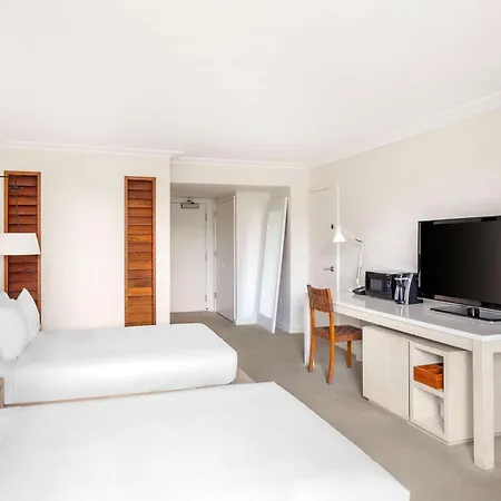 Hilton Vacation Club The Modern Honolulu-2
