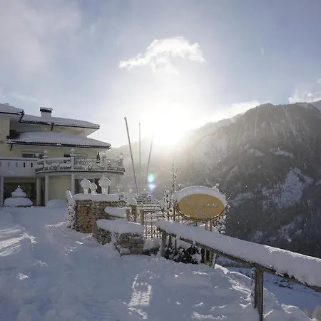 Das Land-Palais - Your Lovely Mountain Hideaway-2