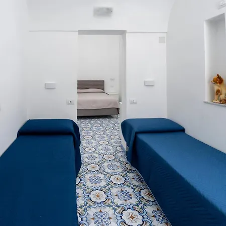 Guest House La Piazzetta-3