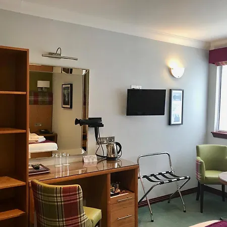 Clan Macduff Hotel-2