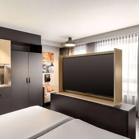 Vienna House Easy By Wyndham Bremen City-3
