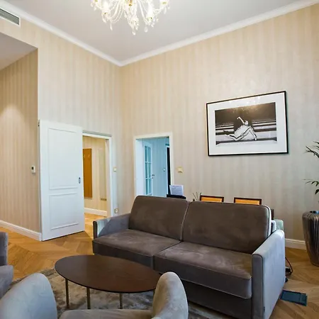 Incanto Old Town Boutique Previous Tiffi Old Town Hotel-3