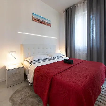Triumvirato Rooms-3