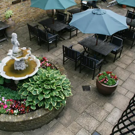 Cotswold Lodge Hotel-3