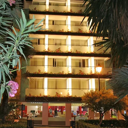Hotel Oasis Plaza-3