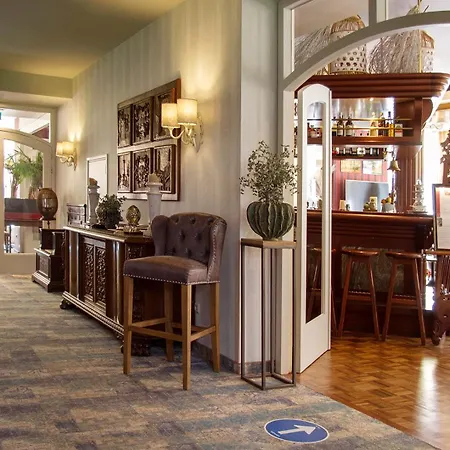 Grand Hotel Monopole-3