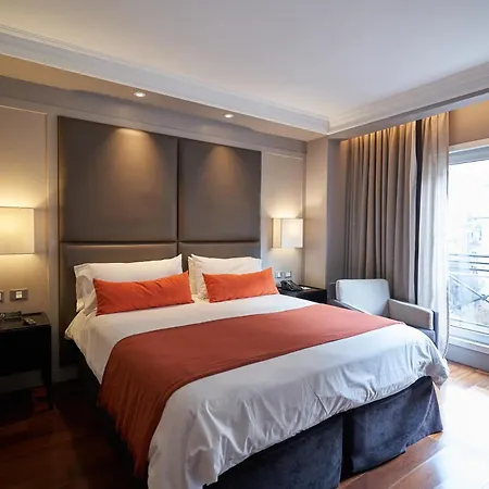 Carles Hotel-2