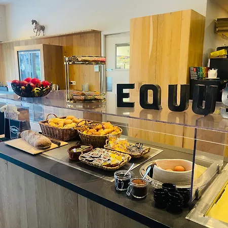 Equus B&B-3