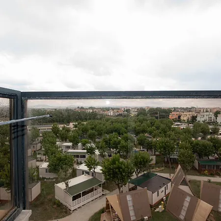 Hotel Crown-2