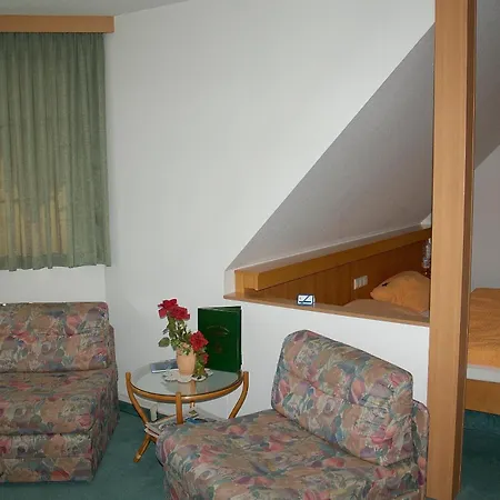 Hotel&Restaurant Zur Weintraube-3
