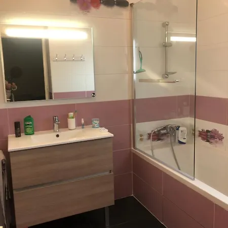 Location D'Une Chambre Chez L Habitant-2