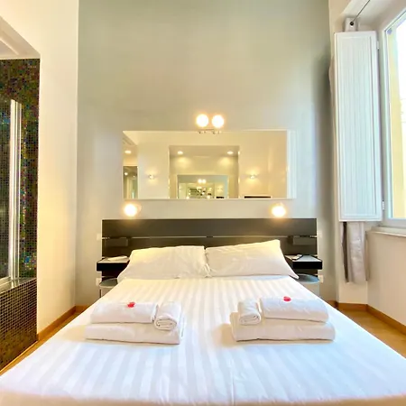 Kiss Me Rome Luxury Rooms-2
