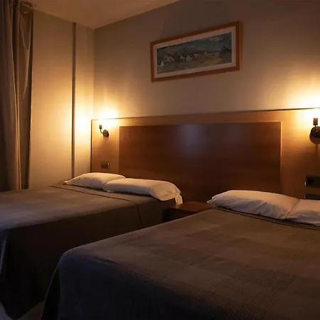 Hotel Sant Celoni-3