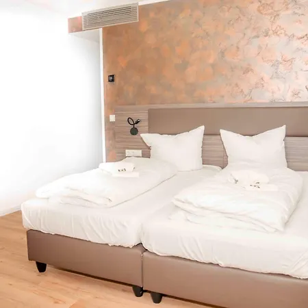 Central Hotel&Lounge Adult Only-2